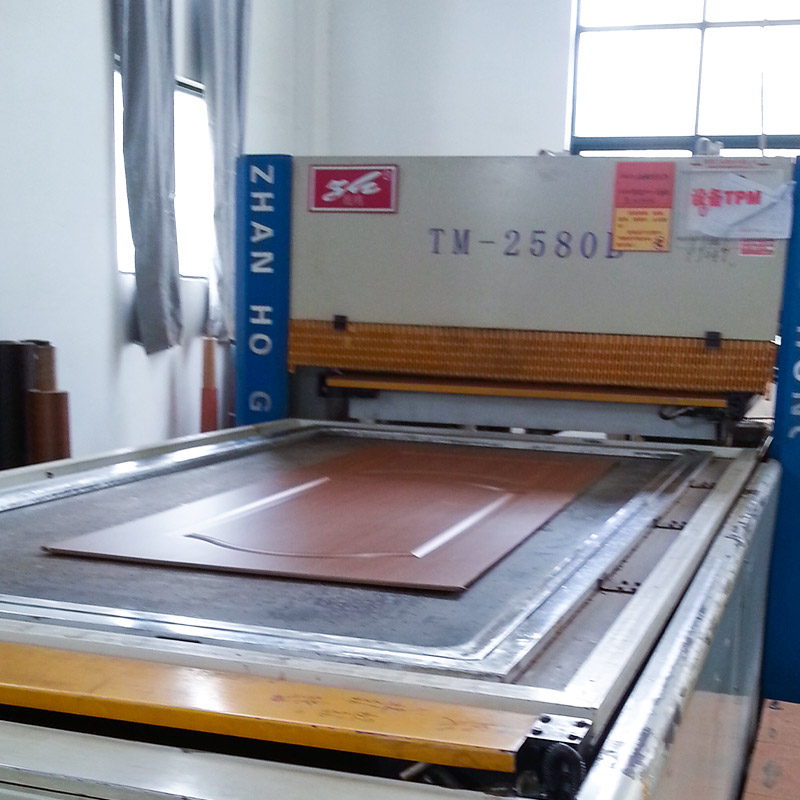 لاصق ضغط الفراغ PVC LM505A للأبواب الخشبية